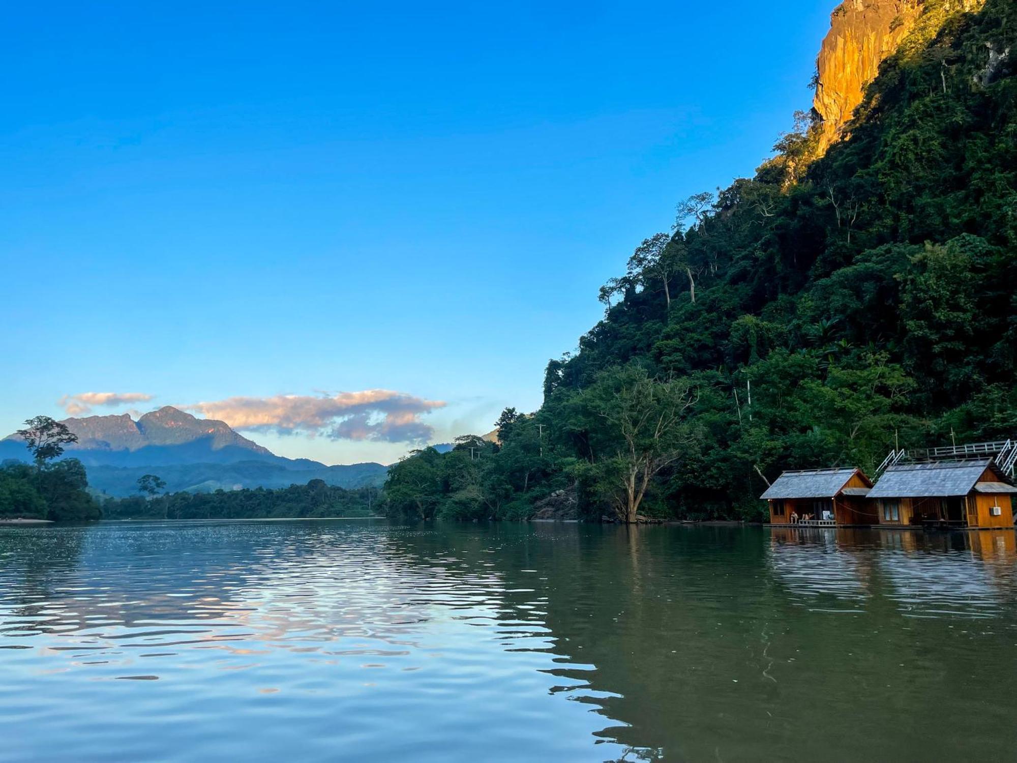 Nongkhiaw The Float House Hotel Exterior photo